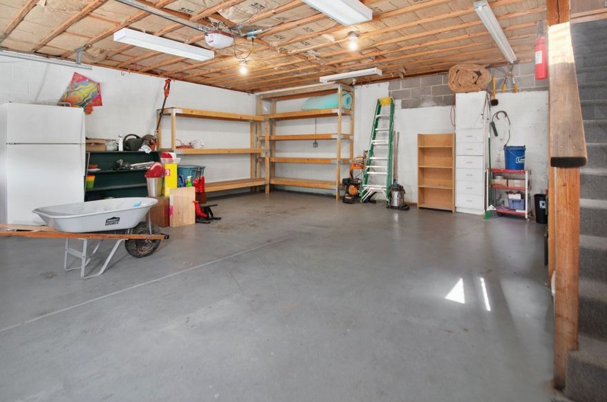 Garage Floor Installation in Kahului